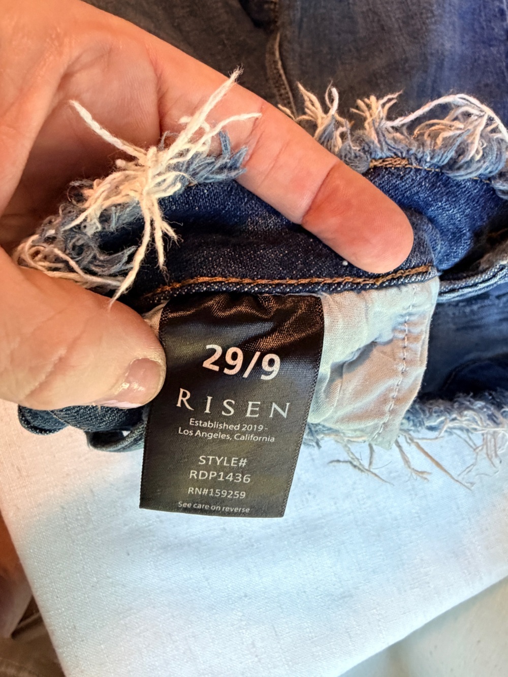 RISEN Distressed Frayed Waist Raw Hem Skinny Jeans Size 29/9 - Picture 6 of 7